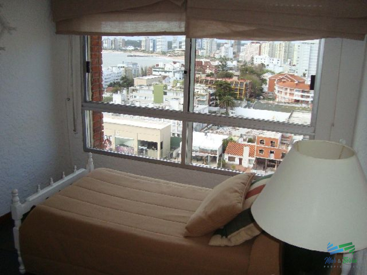 Apartamento ID.2598 - Vendo apartamento 3 dormitorios con vista al Puerto en Peninsula, Punta del Este.
