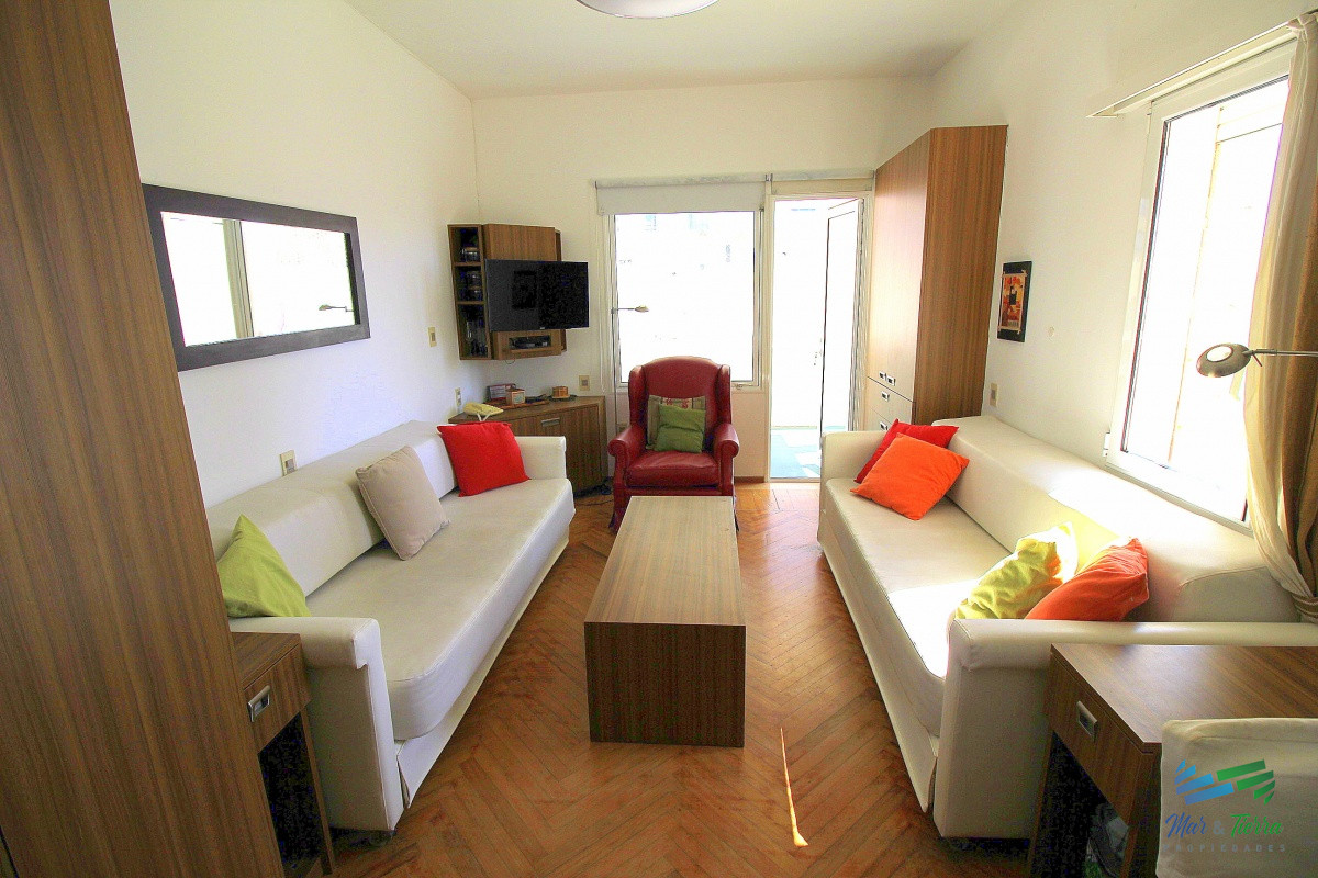 Apartamento ID.4201 - Venta de apartamento en la Península de Punta del este 1 dormitorio 1 baño reciclado