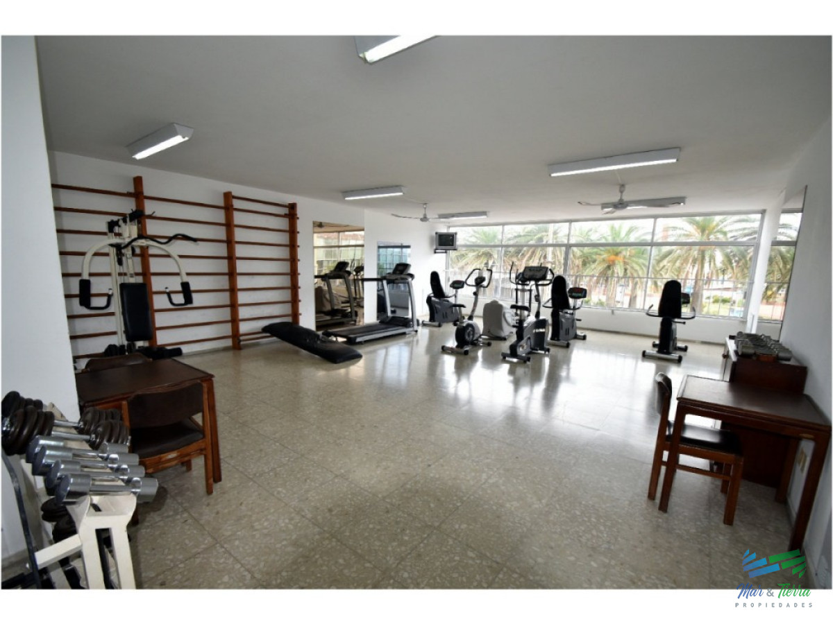 Apartamento ID.2457 - Apartamento de 3 dormitorios con vista al mar ,Punta del Este