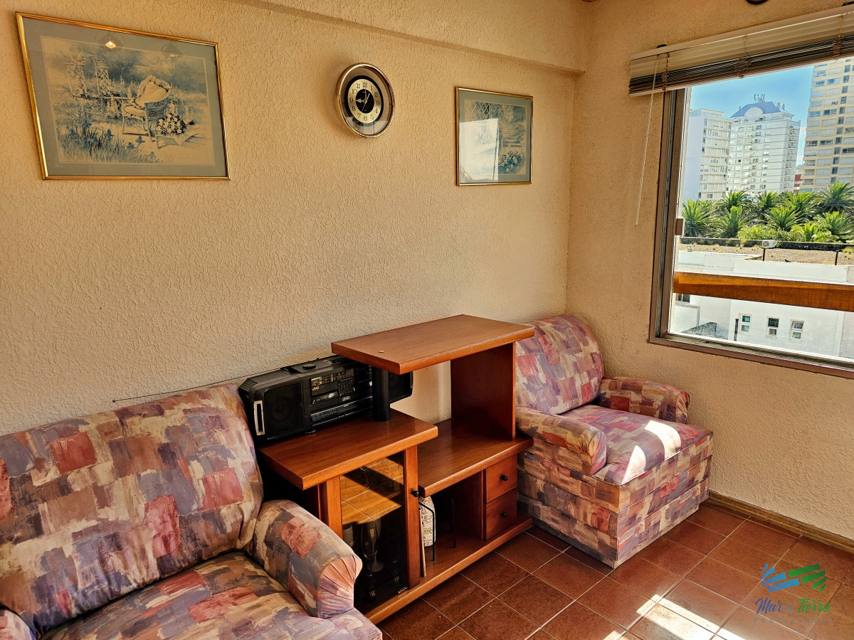 Apartamento ID.4488 - En venta apartamento 1 dormitorio con garaje en Peninsula, Punta del Este