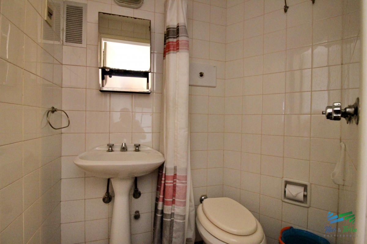 Apartamento ID.2712 - En alquiler, piso alto , primera línea sobre la brava!!!