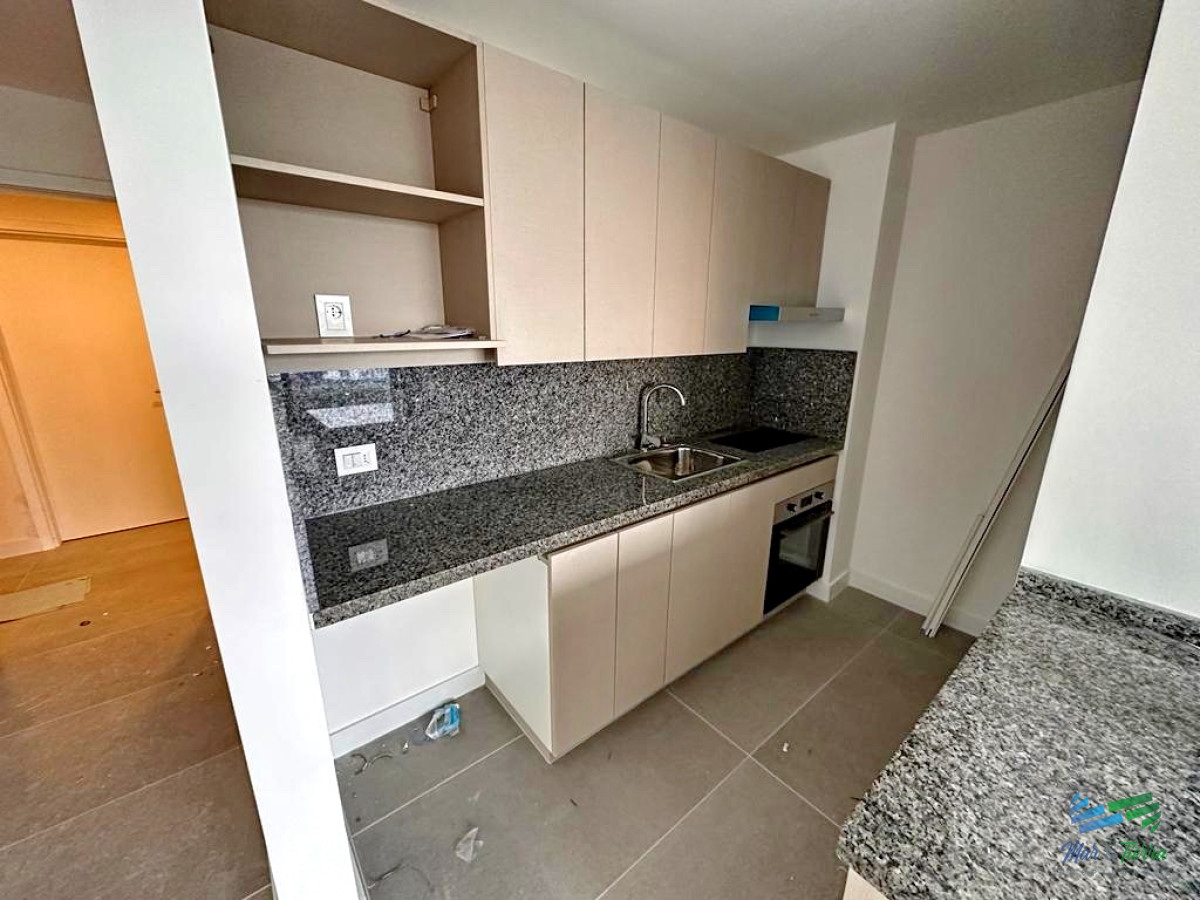 Apartamento ID.4377 - Vendo apartamento monoambiente a estrenar, con buenos servicios, en Punta del Este