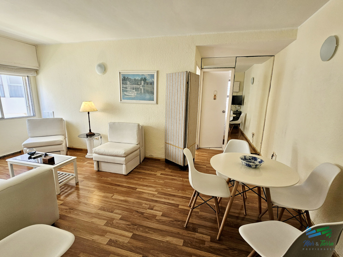 Apartamento ID.16 - ALQUILER DE DEPARTAMENTO EN LA PENÍNSULA, UN DORMITORIO CON SERVICIO DE MUCAMA