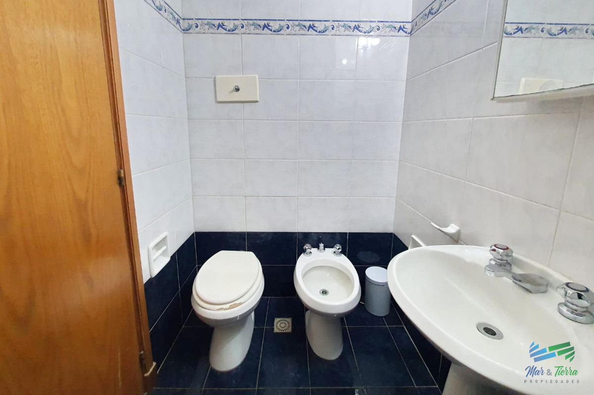 Apartamento ID.1063 - APARTAMENTO FRENTE AL MAR, EN VENTA. CON TERRAZA PRIVADA, EN LA PENÍNSULA, PUNTA DEL ESTE! 