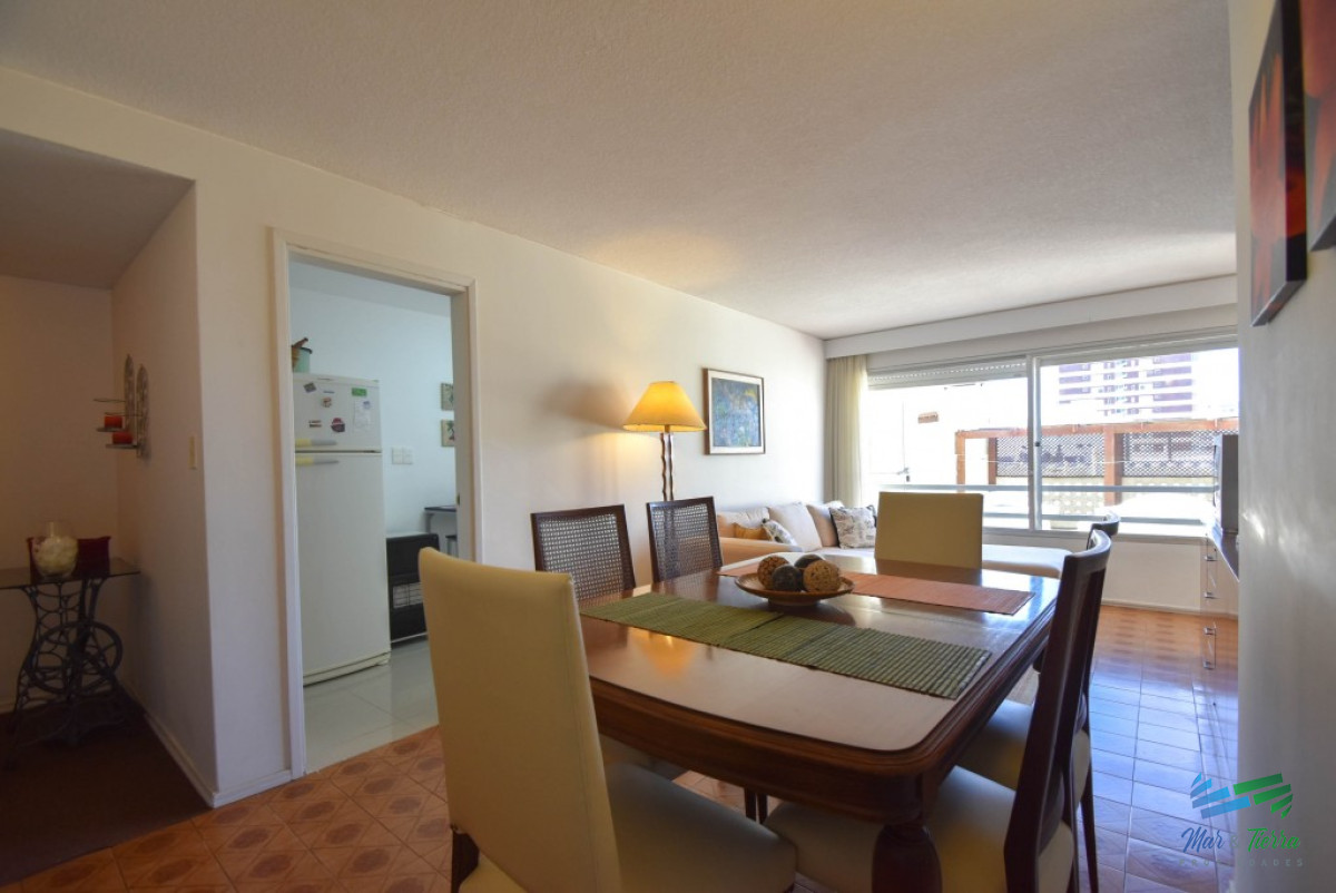 Apartamento ID.2479 - Apartamento de 2 dormitorios ,Punta del Este