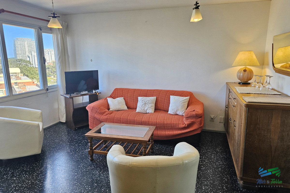 Apartamento ID.3358 - Vendo apartamento de 2 dormitorios. Aidy Grill, Punta del Este