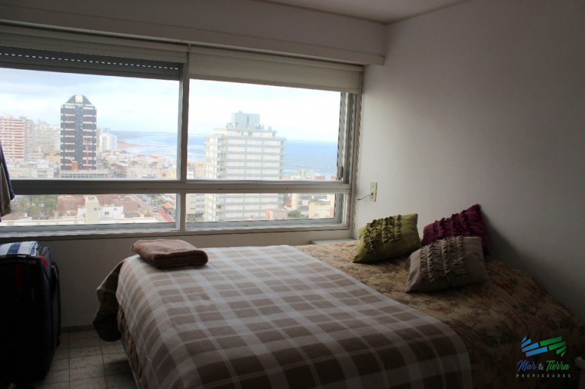 Apartamento ID.2302 - EN VENTA.. PISO ALTO CON VISTA AL PUERTO Y LA BRAVA !! MUY LUMINOSO