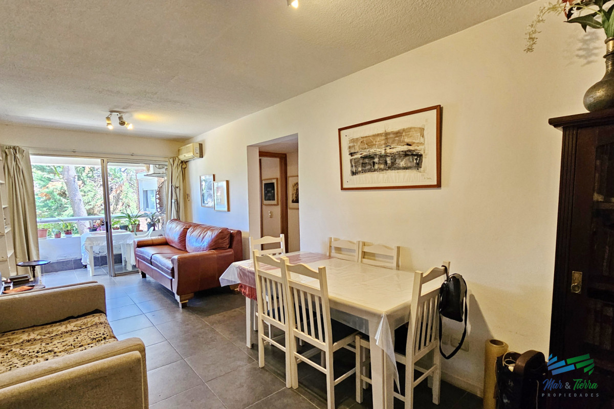 Apartamento ID.5002 - En venta 2 Dormitorios con garaje en Aidy Grill, Punta del Este