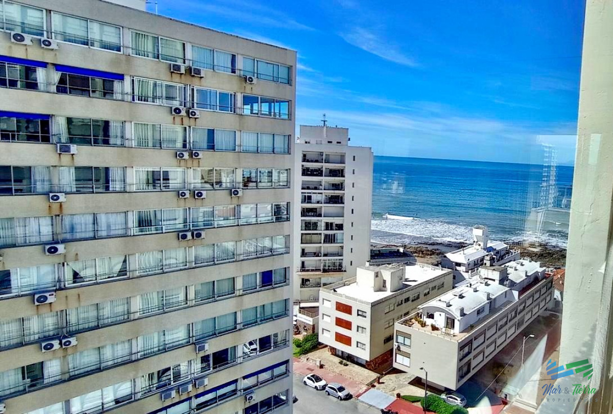 Apartamento ID.4619 - Venta de apartamento 2 dormitorios 2 baños en Peninsula de Punta del Este con impresionante vista