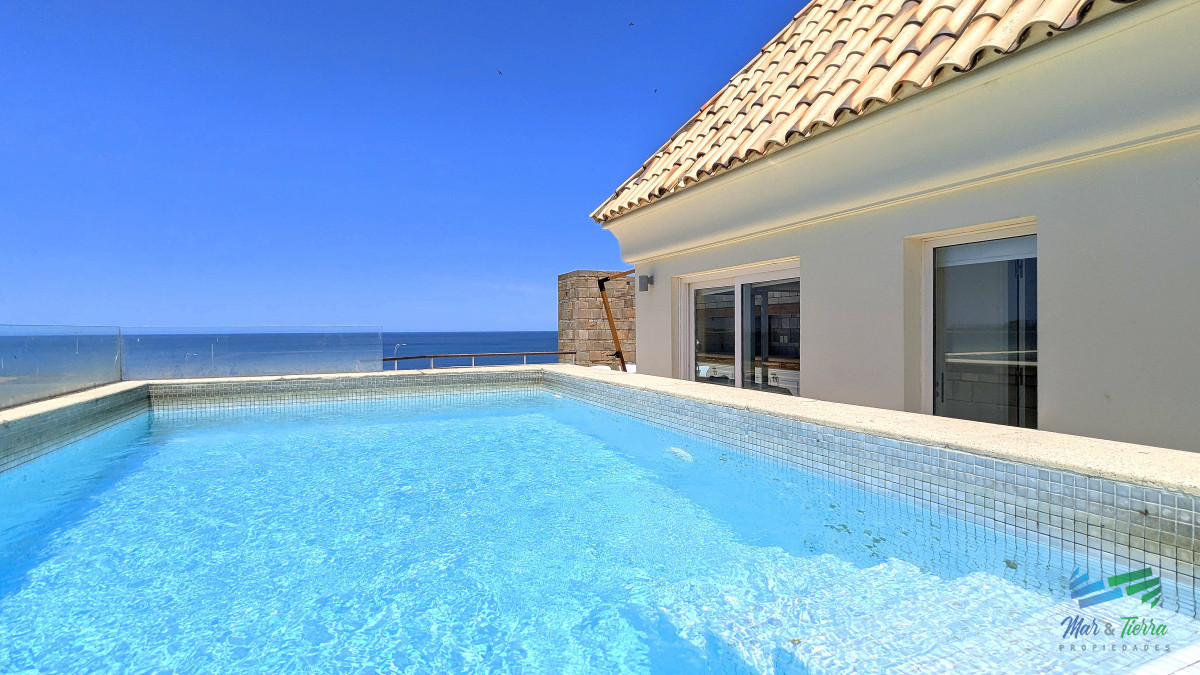Apartamento ID.4211 - Venta de Apartamento 4 DORMITORIOS con vista al mar en VERAMANSA