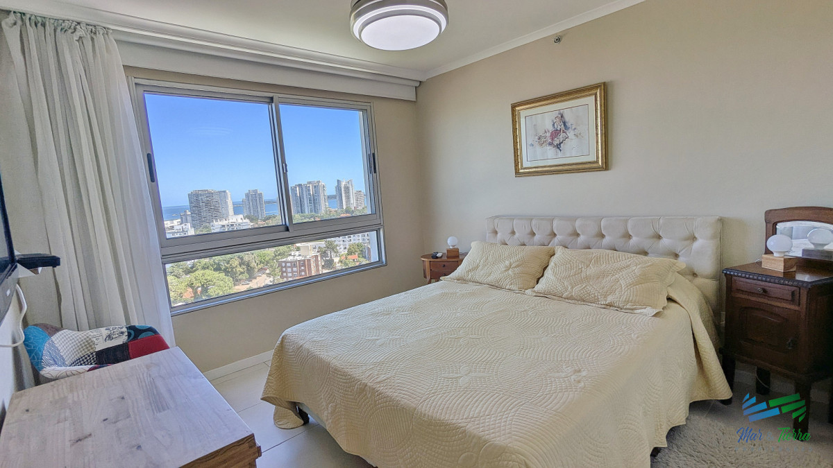 Apartamento ID.5658 - Alquiler baja temporada apartamento de 2 dormitorios en torre Ocean Drive Punta del Este