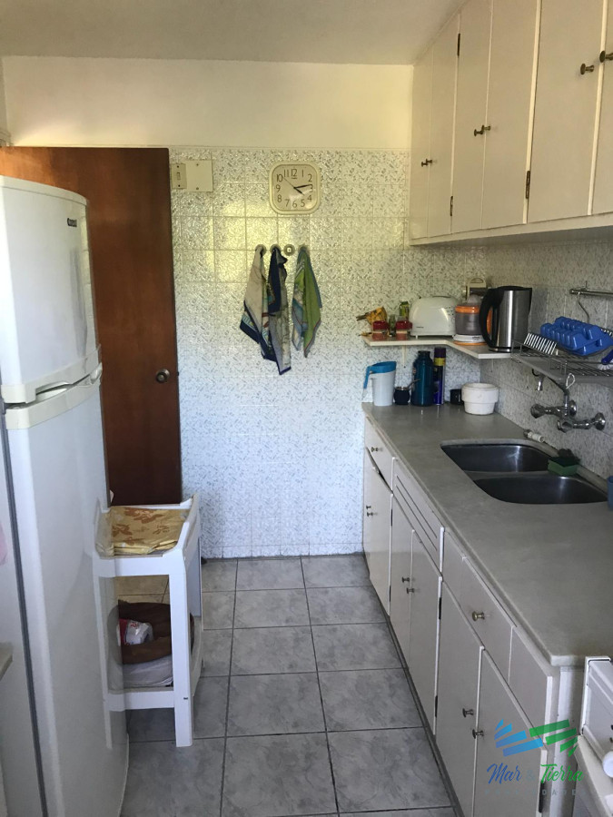 Apartamento ID.2879 - En venta y alquiler Apto a 100 ms del mar, playa mansa.