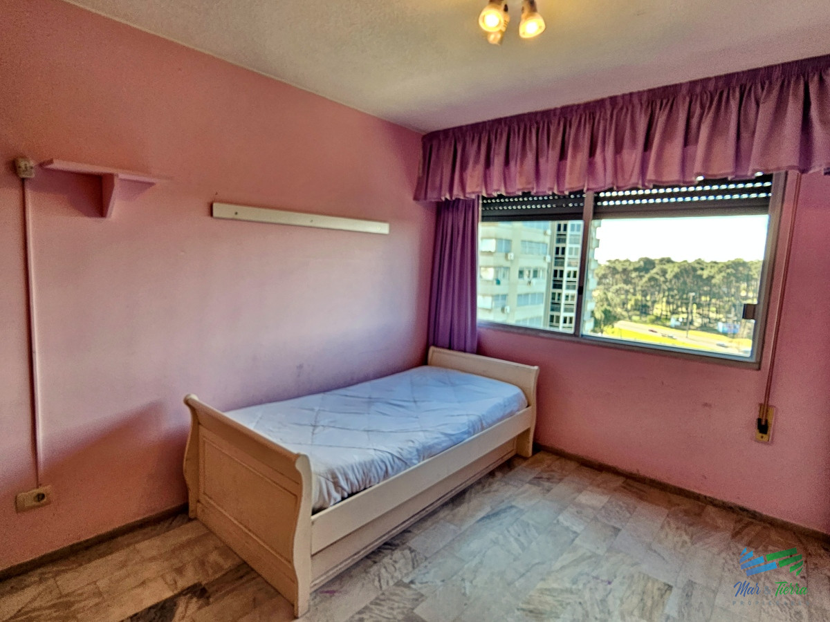 Apartamento ID.4783 - APARTAMENTO EN VENTA, 3 DORMITORIOS. SOBRE ROOSEVELT 