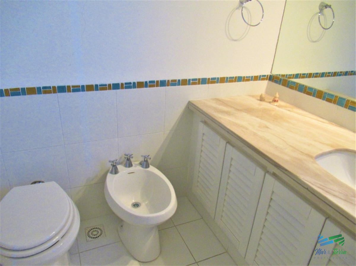Apartamento ID.1513 - Dpto.reciclado, amplio y luminoso, con vistas de casi 360º.
