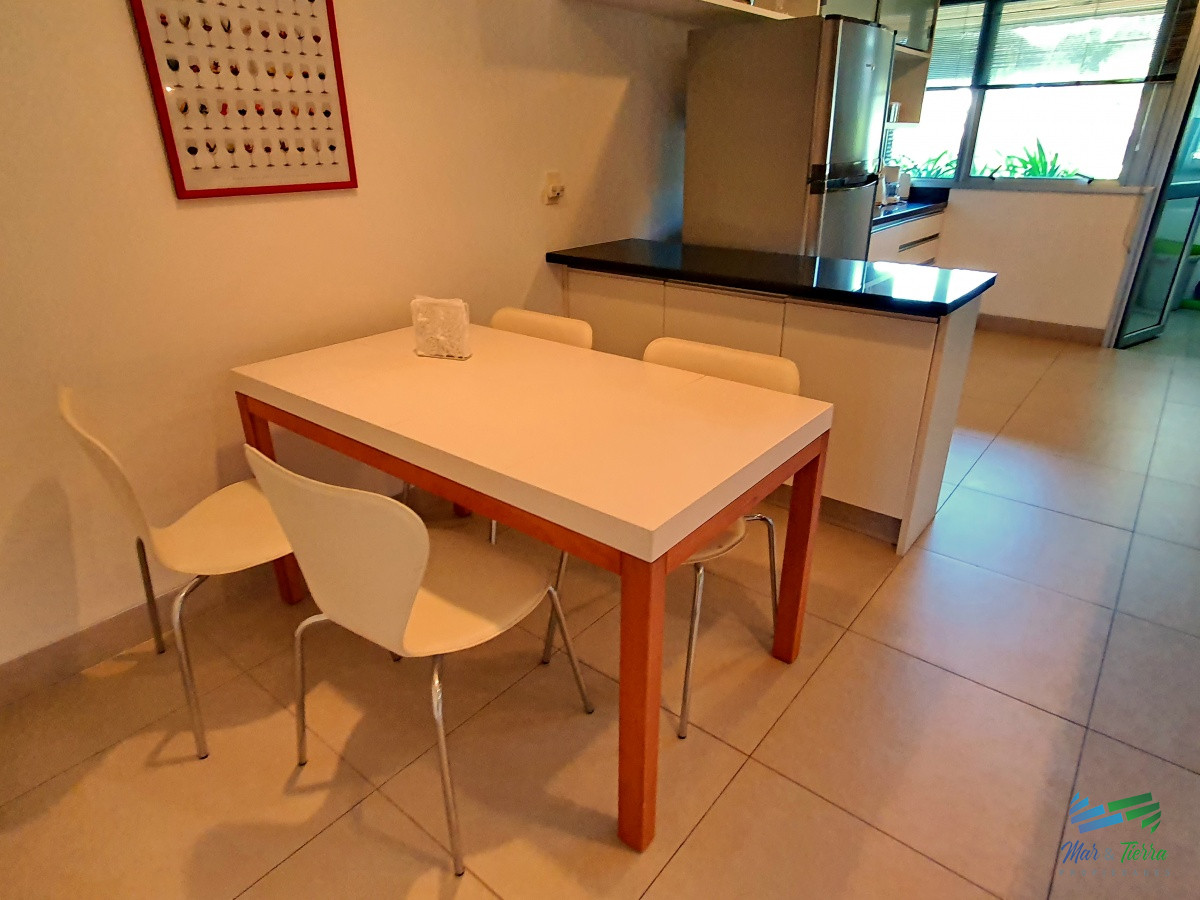 Apartamento ID.3062 - Vendo apartamento de 2 dormitorios y 3 baños. Rincón del Indio, Punta del Este.