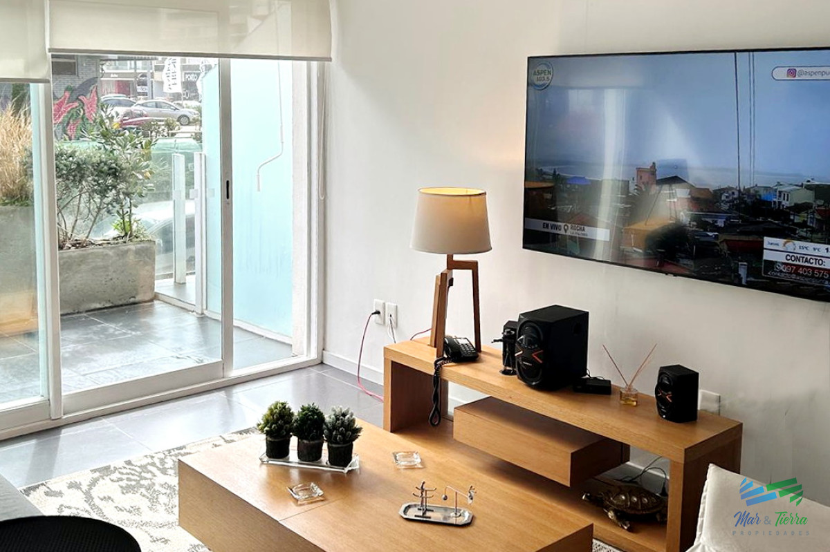 Apartamento ID.5009 - APARTAMENTO DISPONIBLE EN ALQUILER, AMPLIO, LUMINOSO, EN LA PENÍNSULA, PUNTA DEL ESTE.