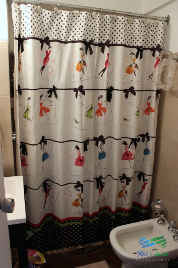 Apartamento ID.2302 - EN VENTA.. PISO ALTO CON VISTA AL PUERTO Y LA BRAVA !! MUY LUMINOSO