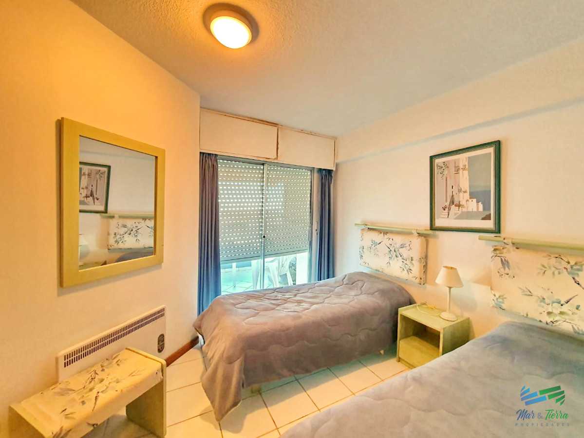 Apartamento ID.4481 - DEPARTAMENTO FRENTE AL MAR CON TRES DORMITORIOS, ALQUILER DE TEMPORADA 2024, PUNTA DEL ESTE. 