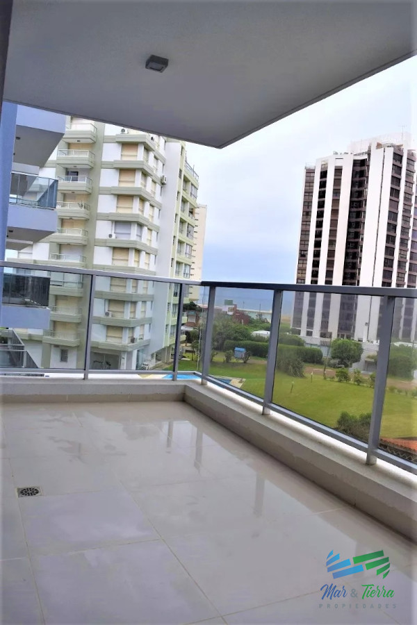 Apartamento ID.4330 - Vendo apartamento 2 dormitorios con servicios en parada 2 Brava, Punta del Este