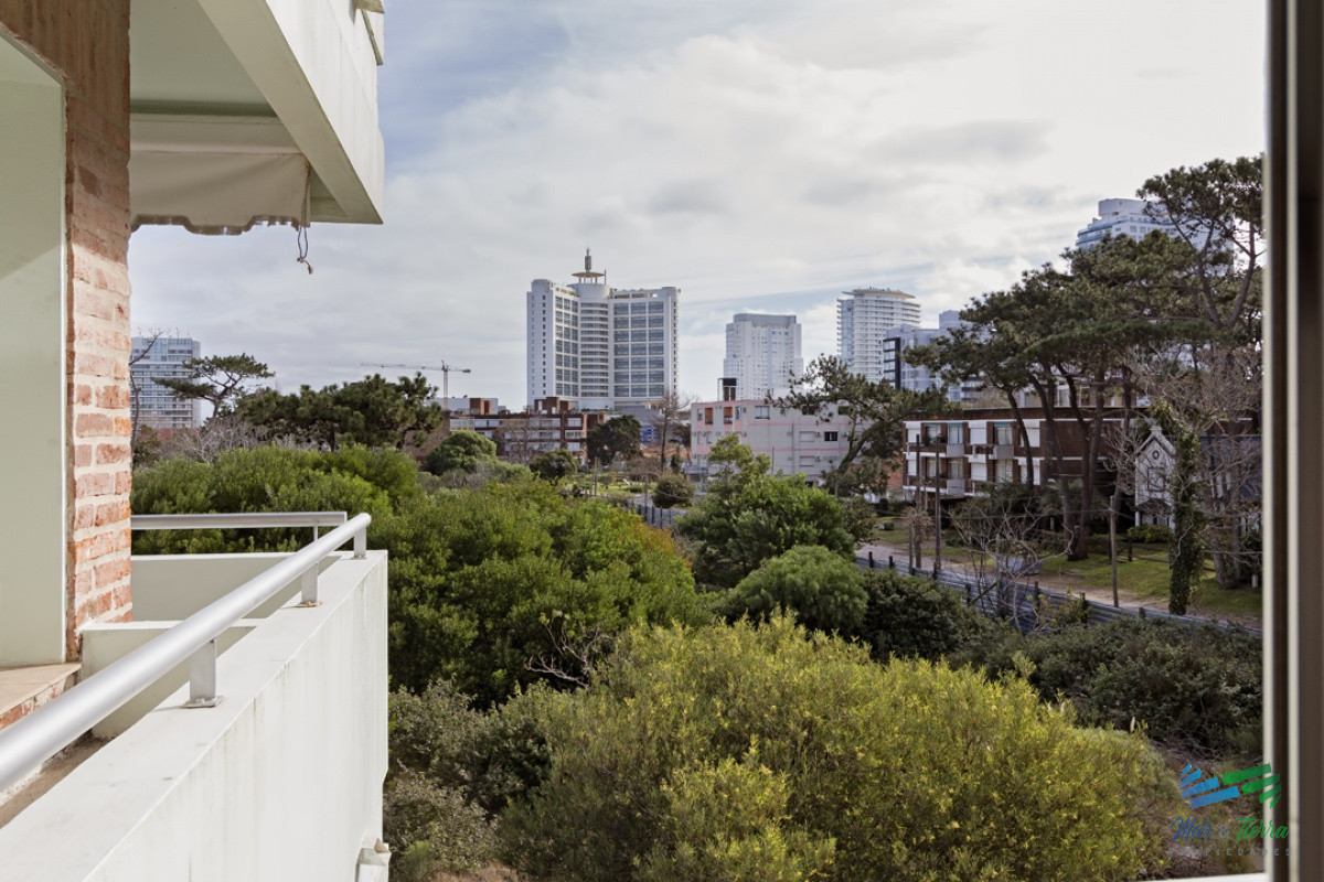Apartamento ID.2174 - Apartamento 1 dormitorio en venta, muy buena zona, próxima a la playa Mansa y Brava, Punta del Este
