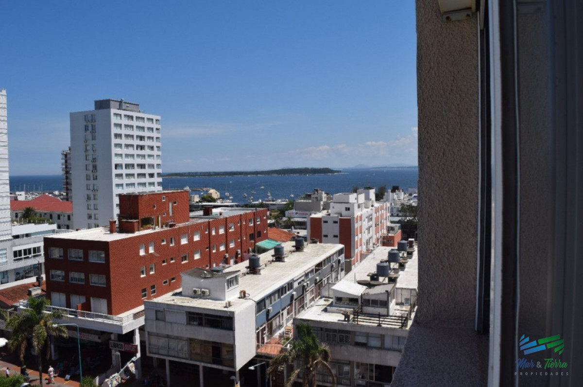 Apartamento ID.2321 - SE VENDE APARTAMENTO 1 DORMITORIO EN PENINSULA, PUNTA DEL ESTE CON MUY LINDA VISTA.