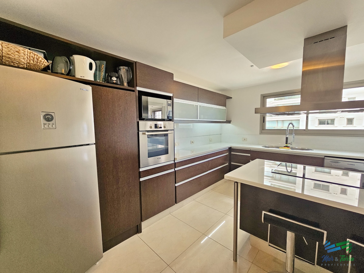 Apartamento ID.628 - Alquiler temporada 2026, frente a la playa, facil acceso, full amenities.