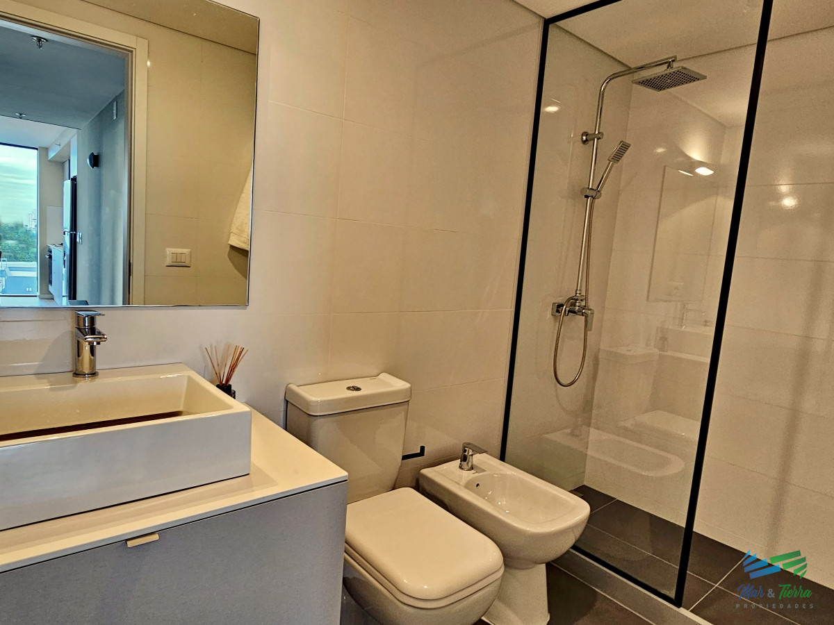 Apartamento ID.4703 - Venta de apartamento 3 dormitorios en complejo Atlántico, Maldonado, Punta del Este.
