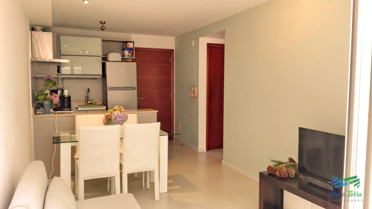 Apartamento ID.4911 - En venta apartamento 1 dormitorio con piscina en Peninsula, Punta del Este