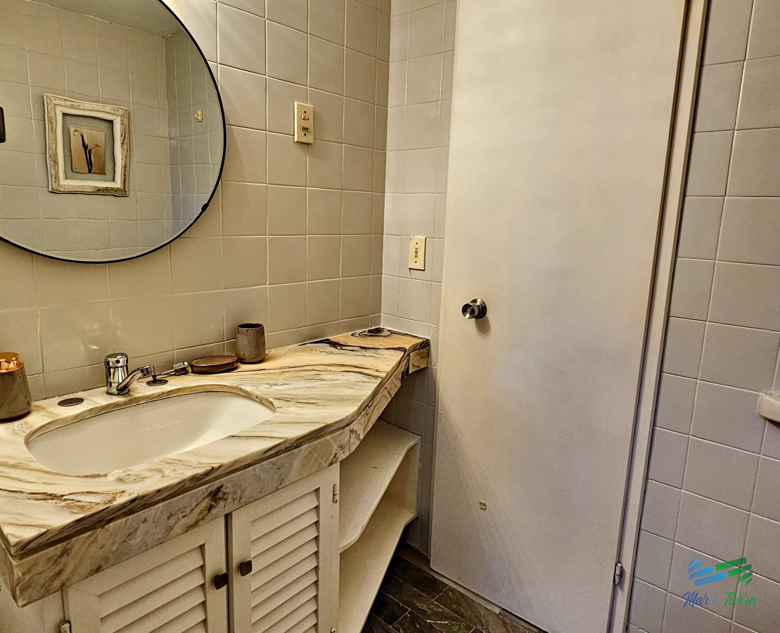 Apartamento ID.4621 - DEPARTAMENTO DE TRES DORMITORIOS EN VENTA, PUNTA DEL ESTE, BRAVA  