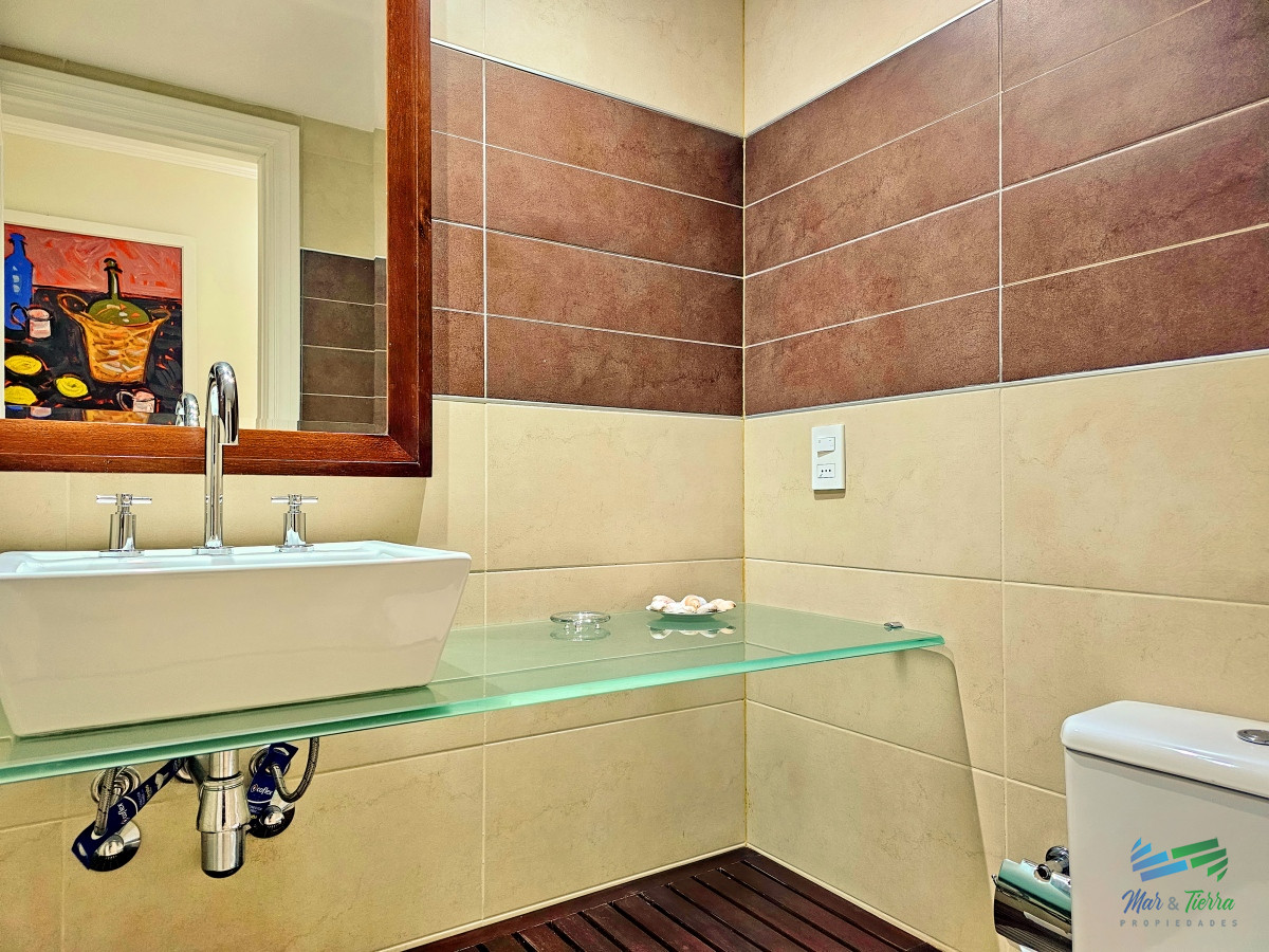 Apartamento ID.4427 - Apartamento en alquiler temporada 2026, frente a la playa, full amenities.