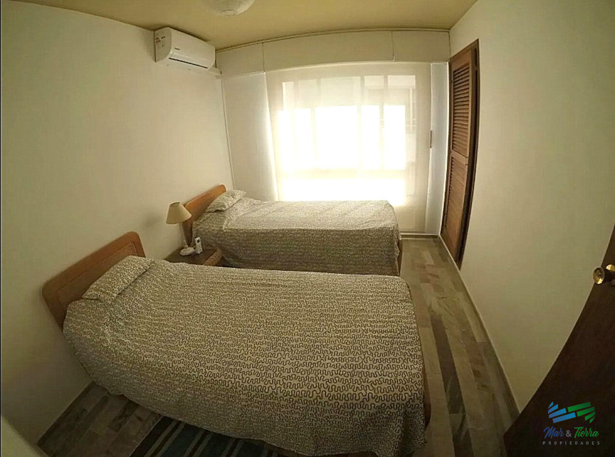 Apartamento ID.2742 - Vendo apartamento 3 dormitorios reciclado en Península, Punta del Este