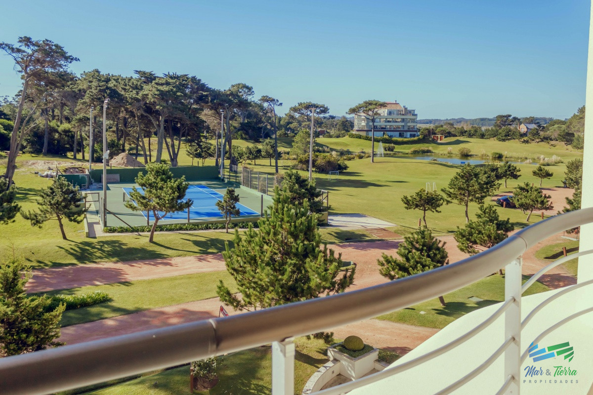Apartamento ID.4210 - Venta de Apartamento 2 DORMITORIOS en Playa Mansa, Punta del Este
