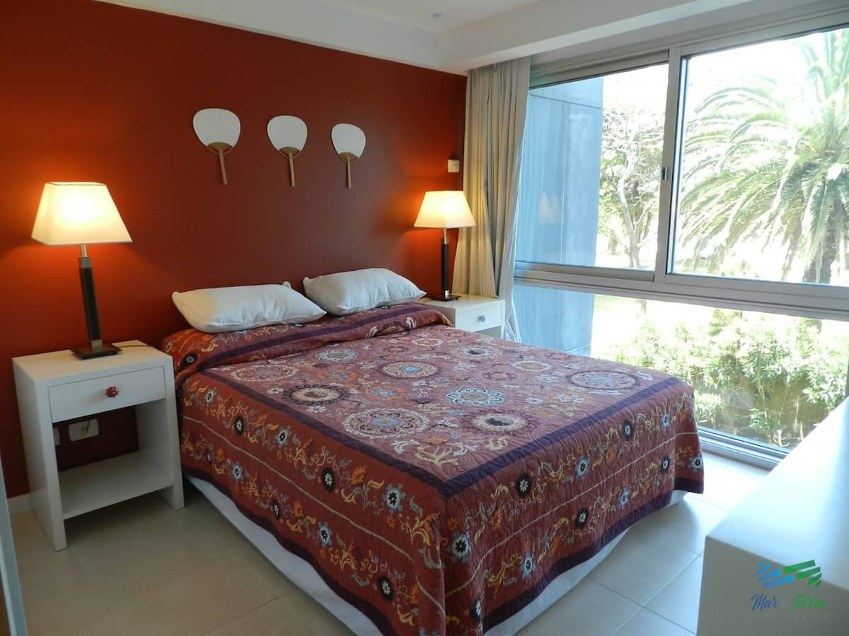 Apartamento ID.685 - Vendo apartamento 3 dormitorios en Mansa, zona Conrad, Punta del Este