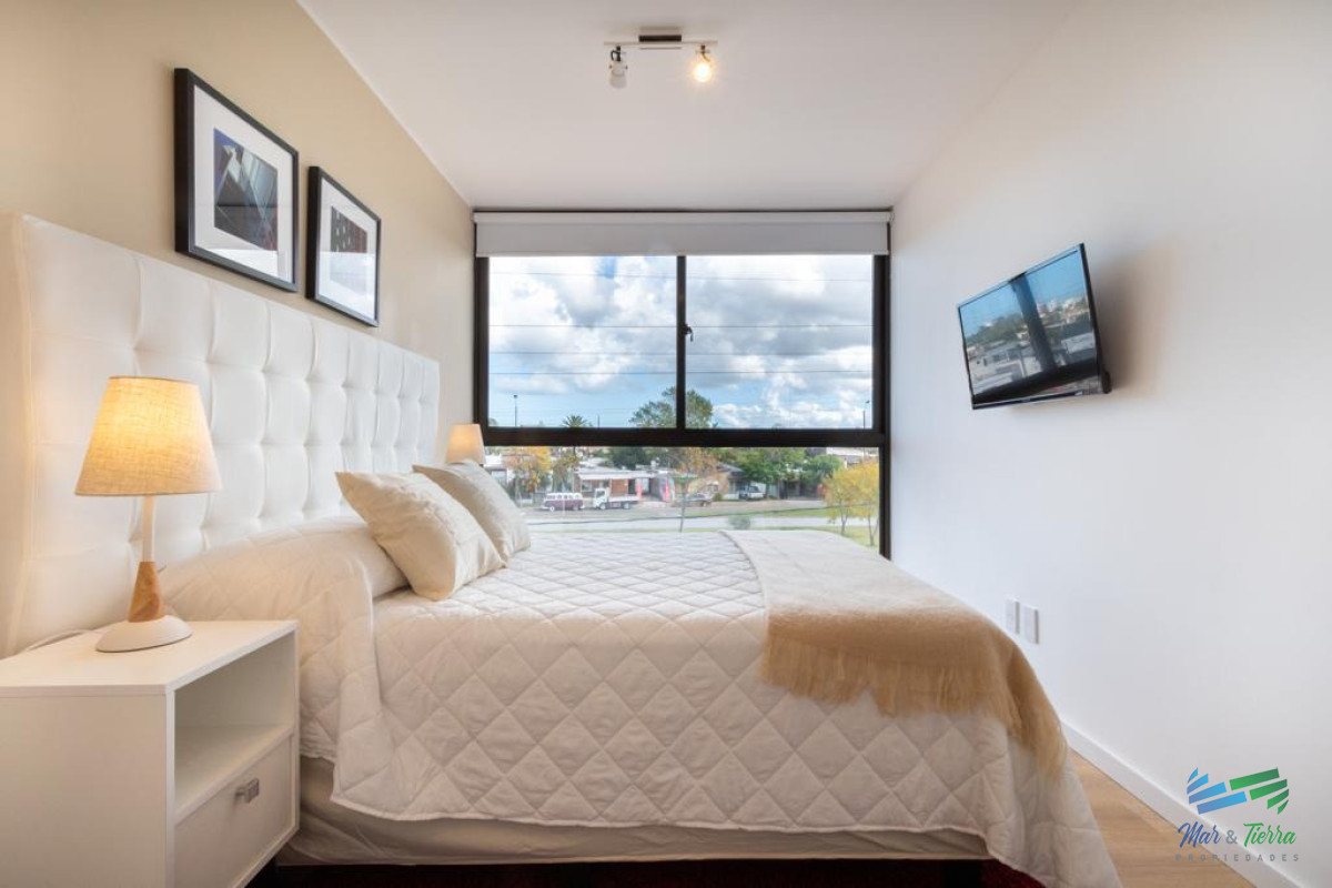 Apartamento ID.5504 - En venta apartamento nuevo con renta, 2 dormitorios con cochera, en Maldonado