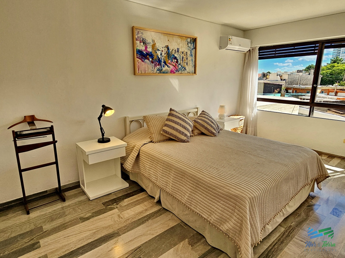 Apartamento ID.4621 - DEPARTAMENTO DE TRES DORMITORIOS EN VENTA, PUNTA DEL ESTE, BRAVA  