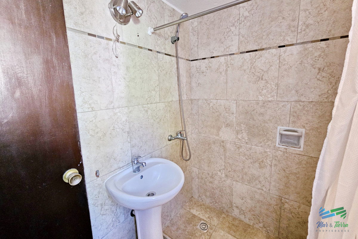 Apartamento ID.5725 - ALQUILER ANUAL EN LA PENÍNSULA, A UNA CUADRA DEL PUERTO DE PUNTA DEL ESTE, MONOAMBIENTE!!!