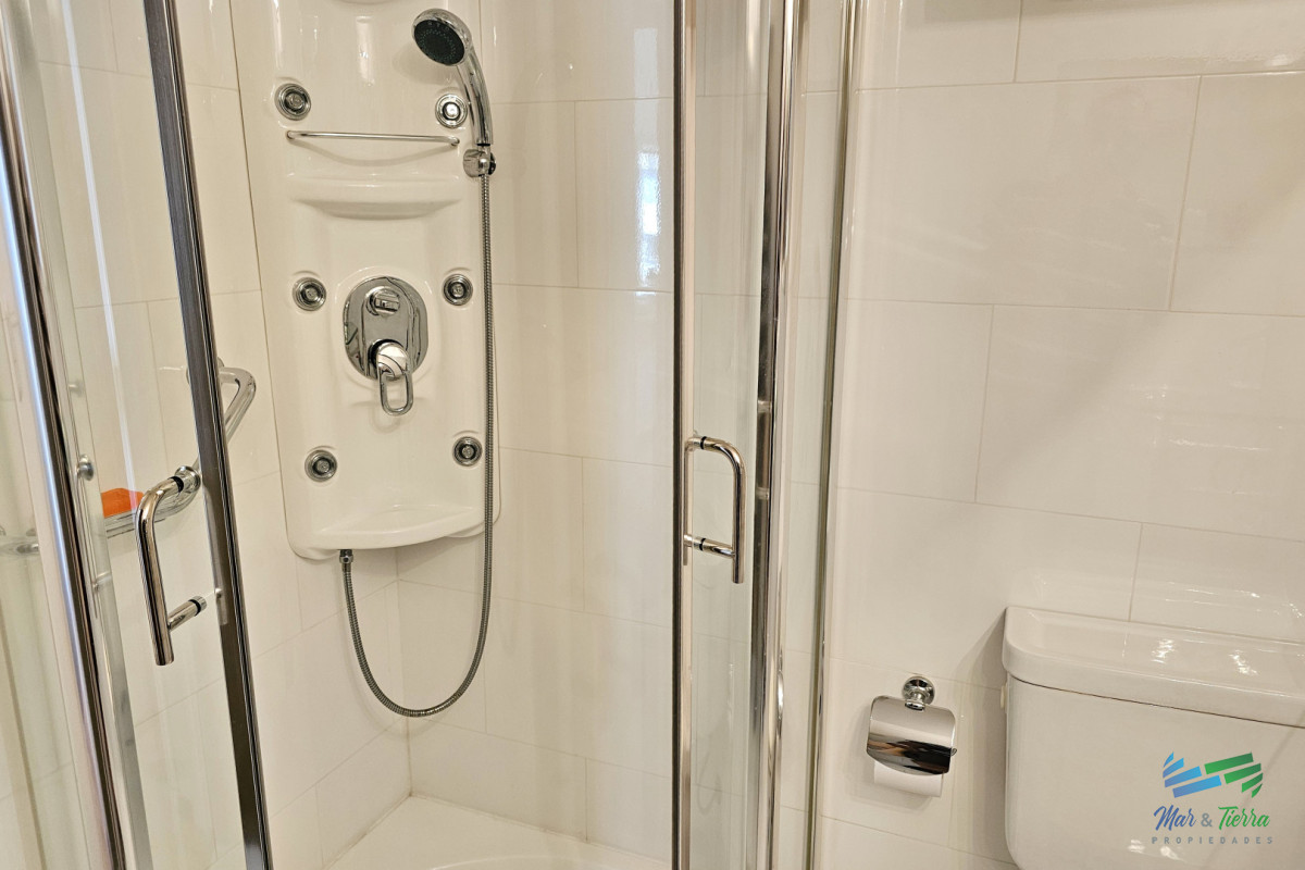 Apartamento ID.4619 - Venta de apartamento 2 dormitorios 2 baños en Peninsula de Punta del Este con impresionante vista