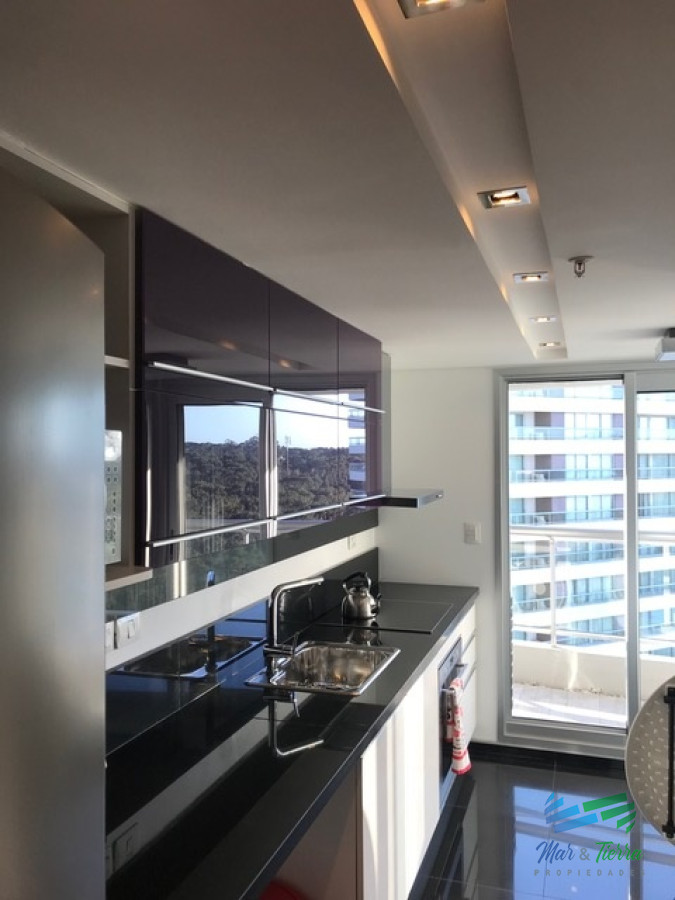 Apartamento ID.2270 - En venta.. piso alto, torre con todos los servicios.