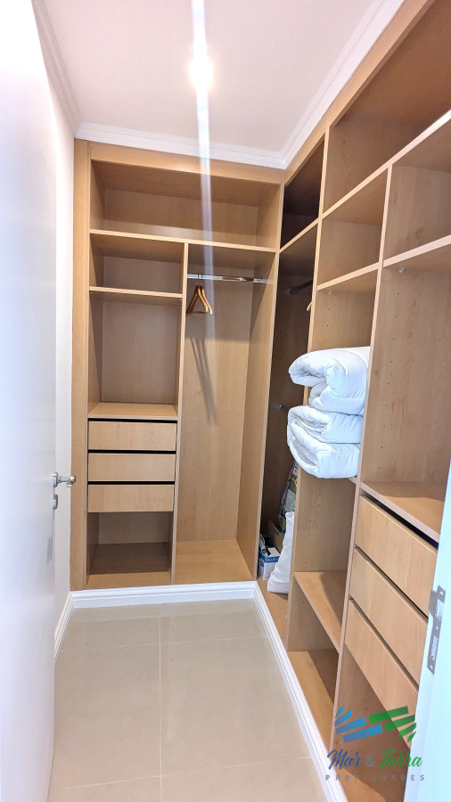 Apartamento ID.4955 - Venta de apartamento Petnhouse 3 dormitorios 3 baños frente al mar, playa MansaPunta del Este 