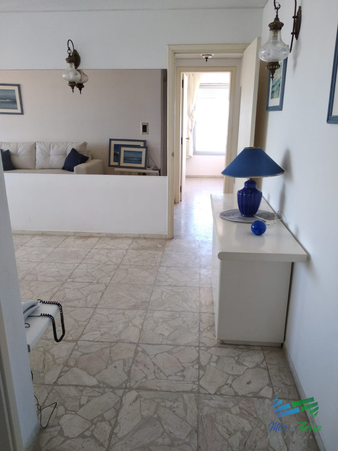 Apartamento ID.1354 - Alquile ya!!! Apartamento en el corazón de la Península, Punta del Este.