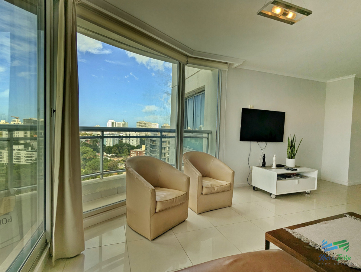Apartamento ID.5703 - Alquiler en baja temporada en Ocena Drive Punta del Este, 3 dormitorios