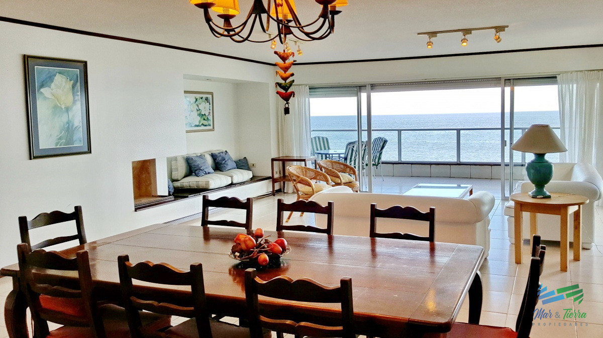 Apartamento ID.1243 - Vendo apartamento 3 dormitorios, frente al mar en Peninsula, Punta del Este