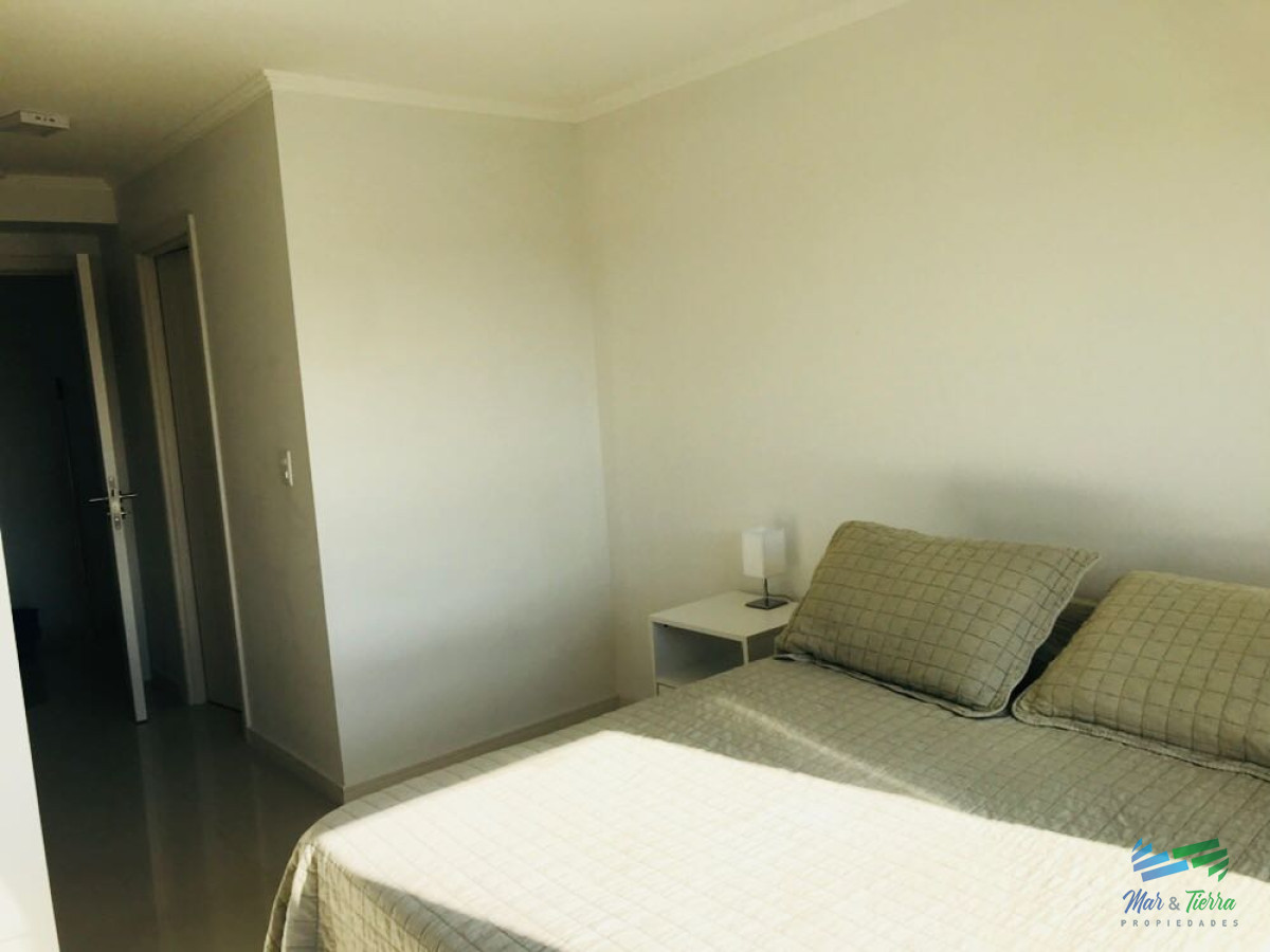Apartamento ID.2486 - Apartamento de 3 dormitorios en Venta. Ave. Roosevelt, Punta Del Este