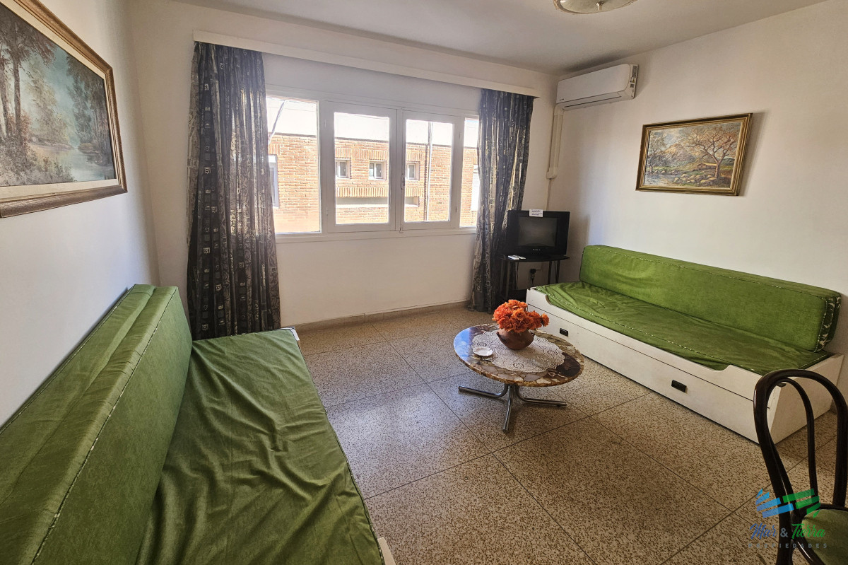 Apartamento ID.5103 - DEPARTAMENTO EN VENTA, 1 DORMITORIO, SOBRE CALLE 20, PENÍNSULA. BAJOS GASTOS COMUNES!! 