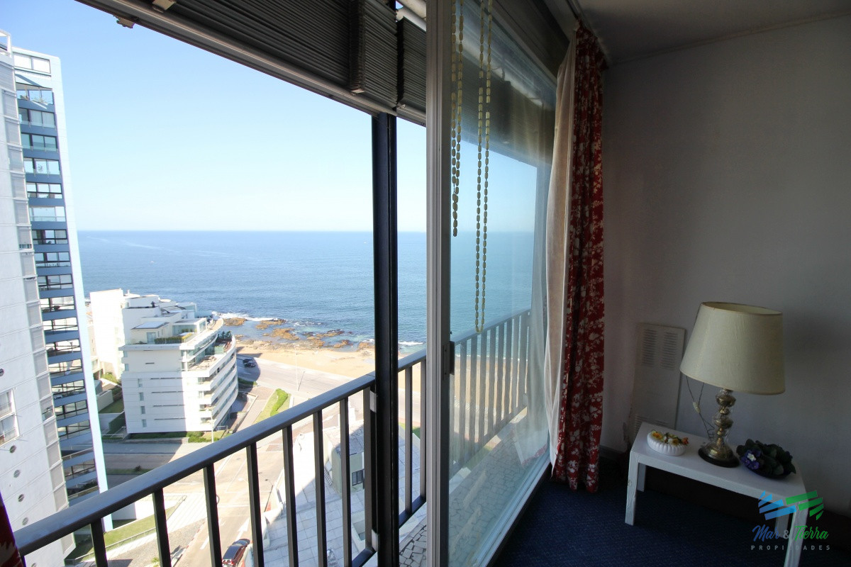 Apartamento ID.2492 - Apartamento 1 dormitorio en Venta, Vista al Mar, Peninsula, Punta del Este
