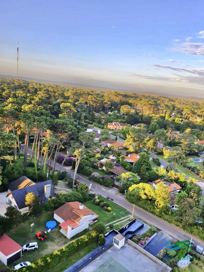Apartamento ID.1297 - Excelente oportunidad en venta... piso alto .. Roosevelt, Punta del Este