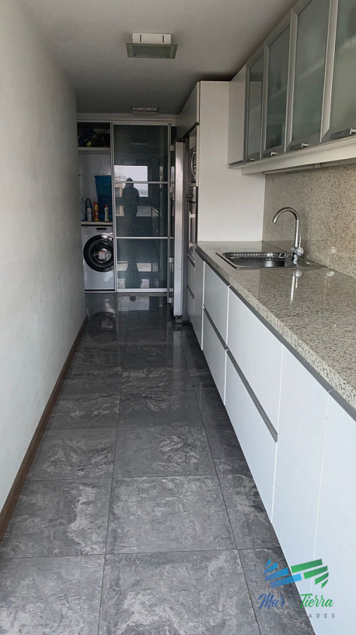 Apartamento ID.5720 - Venta de apartamento 3 dormitorios en Roosevelt Punta del Este