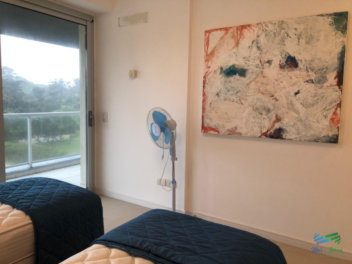 Apartamento ID.2908 - Vendo departamento 3 dormitorios con vista al mar, primera linea, Brava, Rincon del Indio, Punta del Este.