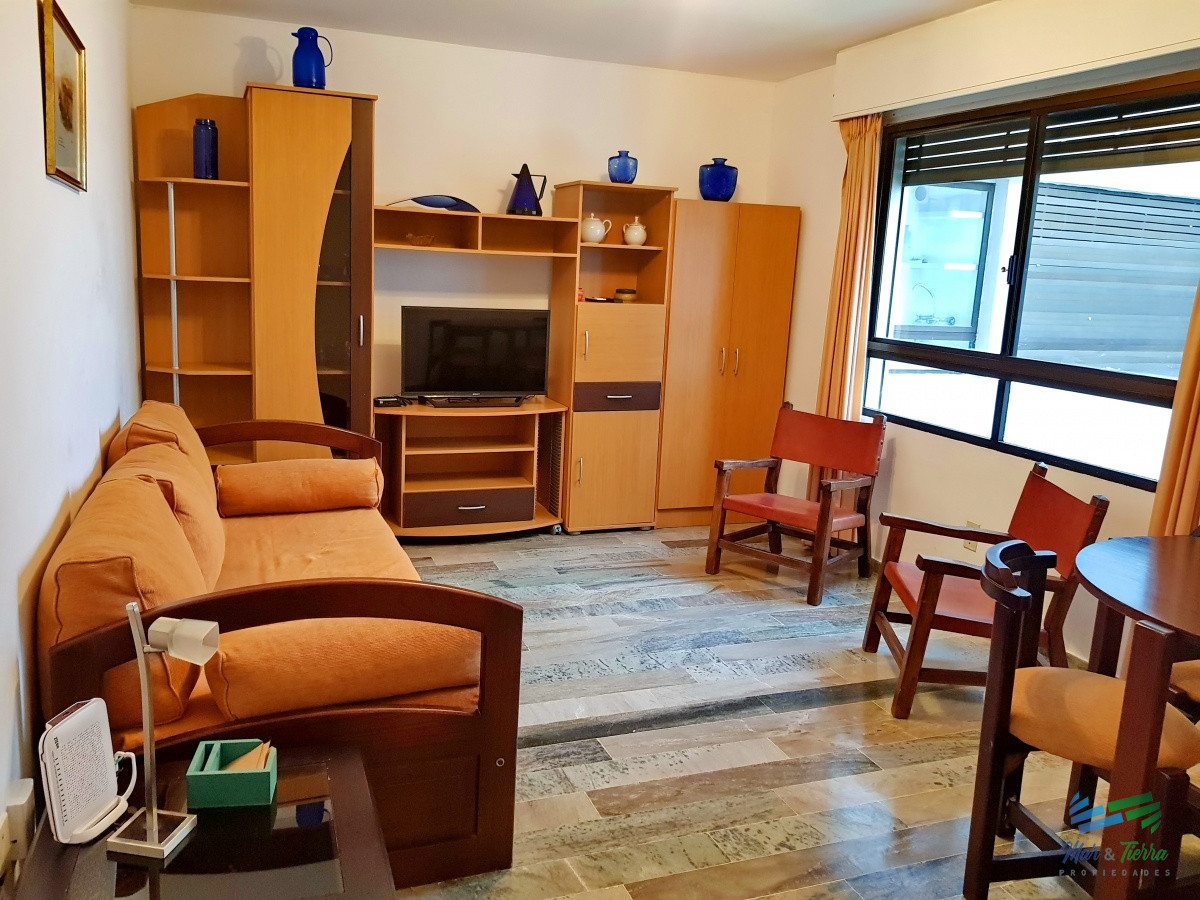 Apartamento ID.113 - Vendo apartamento 1 dormitorio con servicios, a metros de los Dedos y Peninsula, Punta del Este