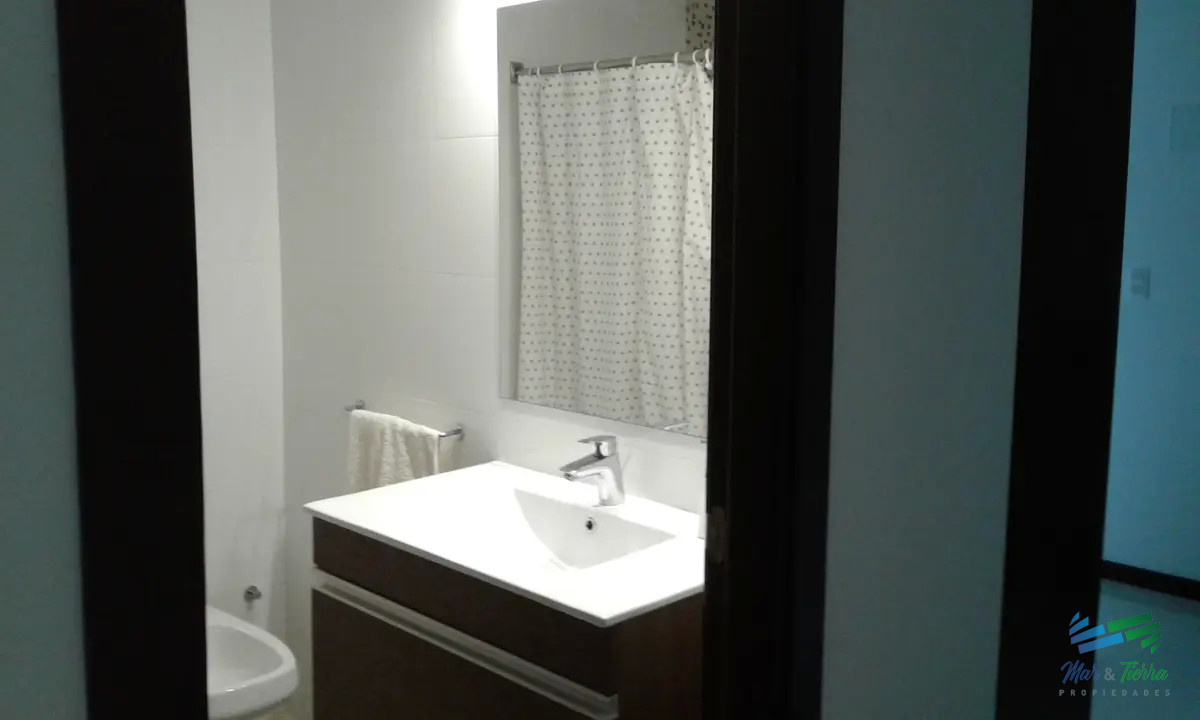 Apartamento ID.4554 - Se alquila invernal apartamento 2 dormitorios con servicios en Roosevelt, zona Cantegril, Punta del Este